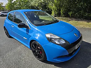 Used 2012 Renault Clio Renaultsport Blue - Interior and Exterior details 19