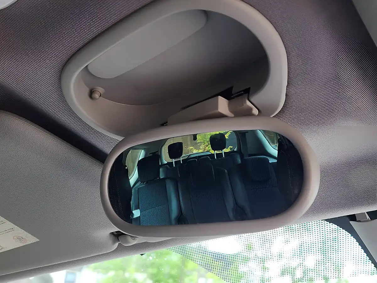 Used 2012 Renault Grand Scenic Dynamique Tomtom Black - Interior and Exterior details 11