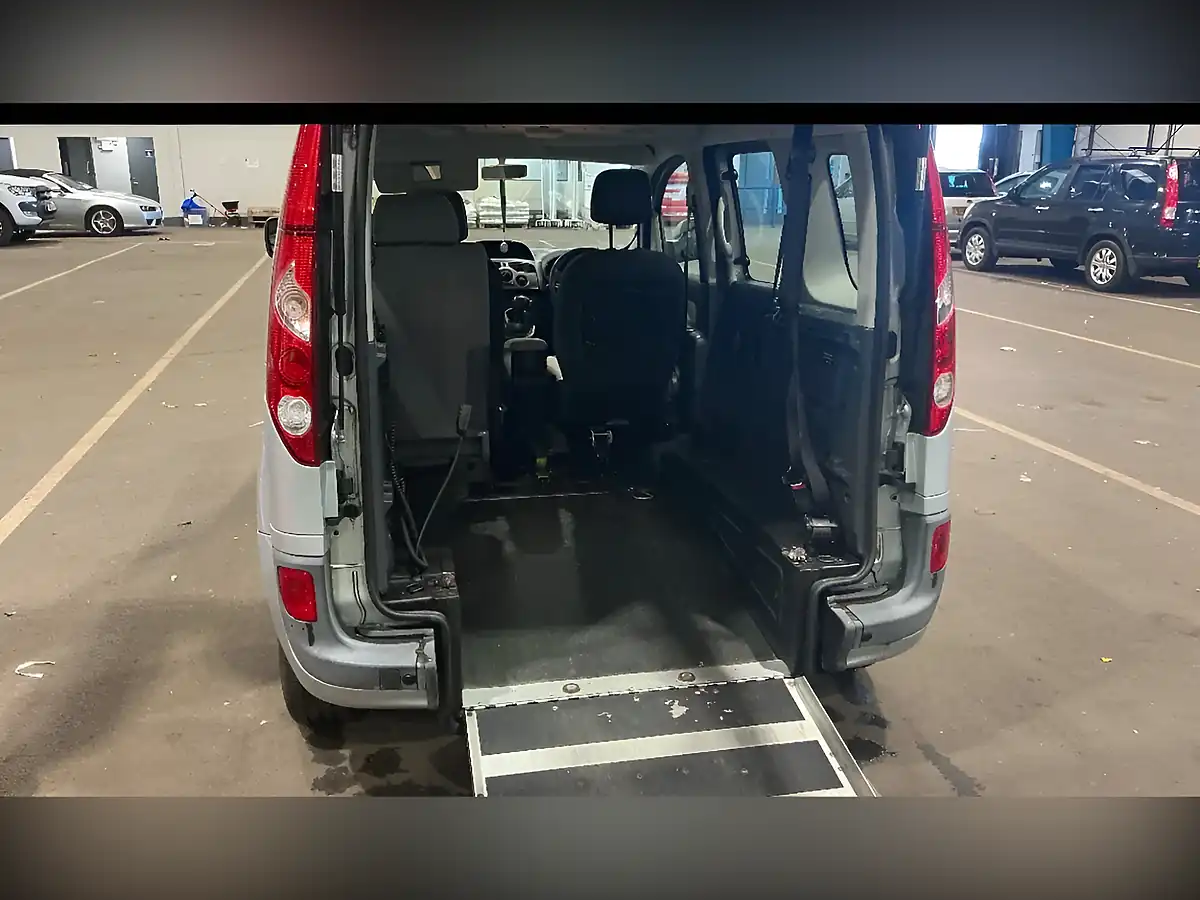 Used 2012 Renault Kangoo Expression Grey - Interior and Exterior details 13