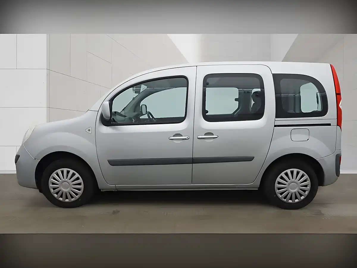 Used 2012 Renault Kangoo Expression Grey - Interior and Exterior details 2