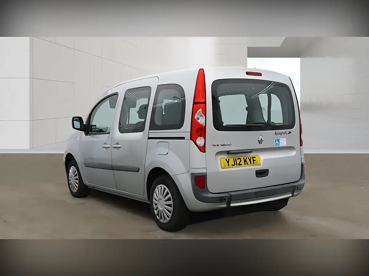 Used 2012 Renault Kangoo Expression Grey - Interior and Exterior details 3