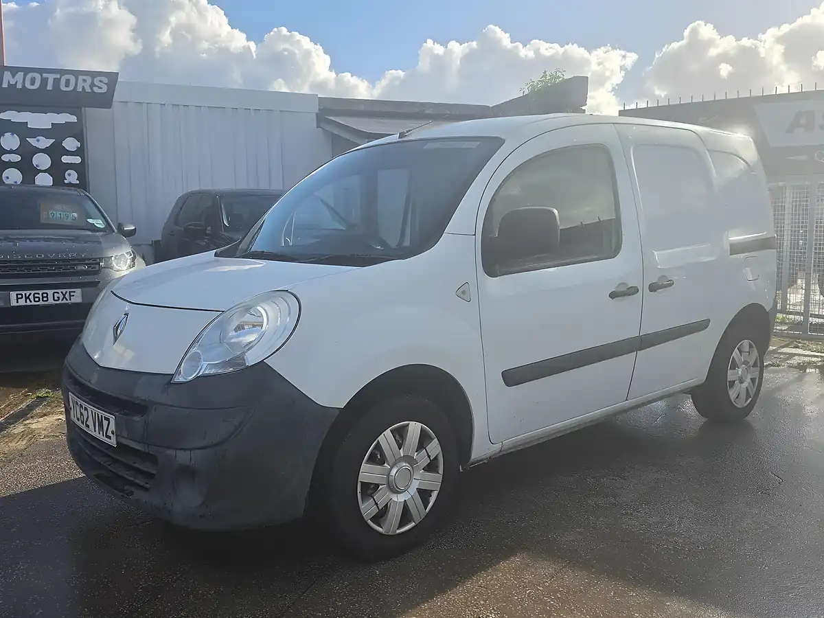 Used 2012 Renault Kangoo L2 H1 3dr White - Interior and Exterior details 3