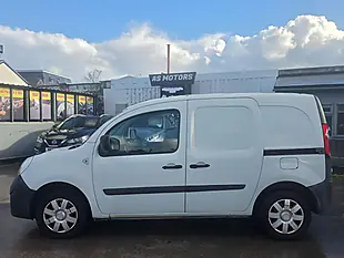 Used 2012 Renault Kangoo L2 H1 3dr White - Interior and Exterior details 4
