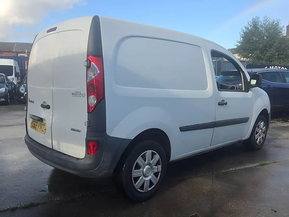 Used 2012 Renault Kangoo L2 H1 3dr White - Interior and Exterior details 7