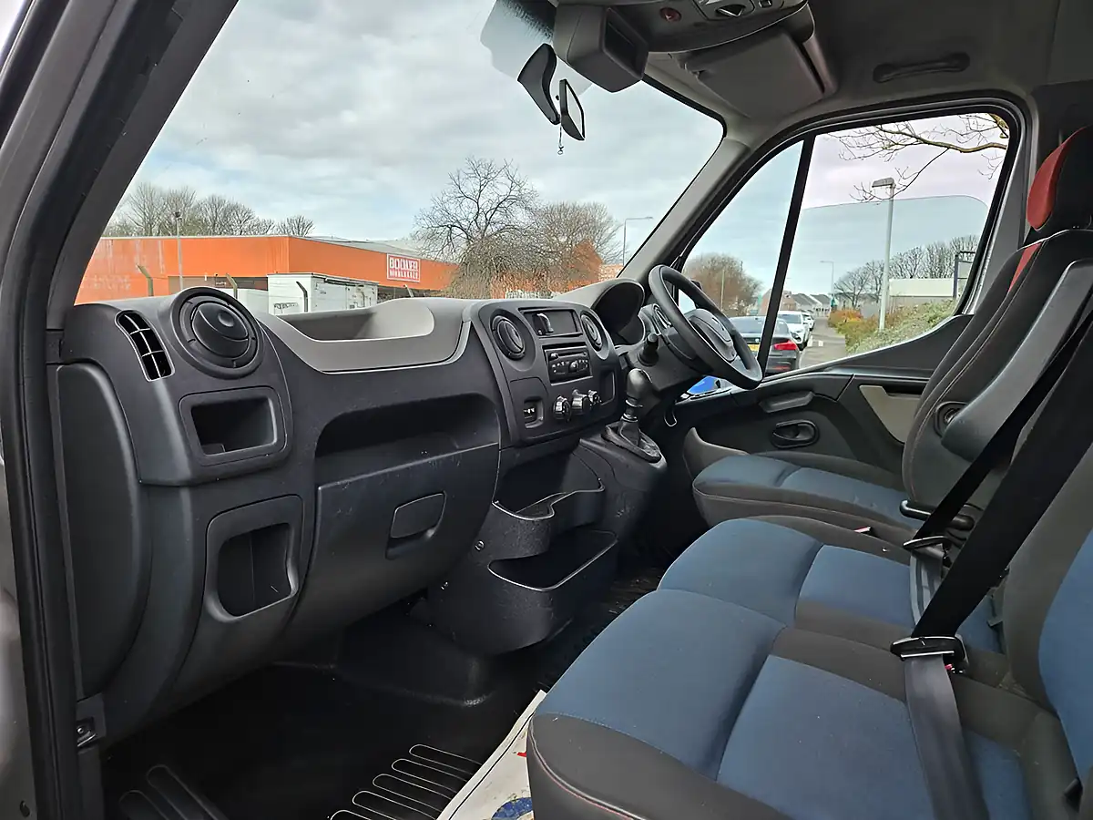 Used 2012 Renault Master LM39 Grey - Interior and Exterior details 11