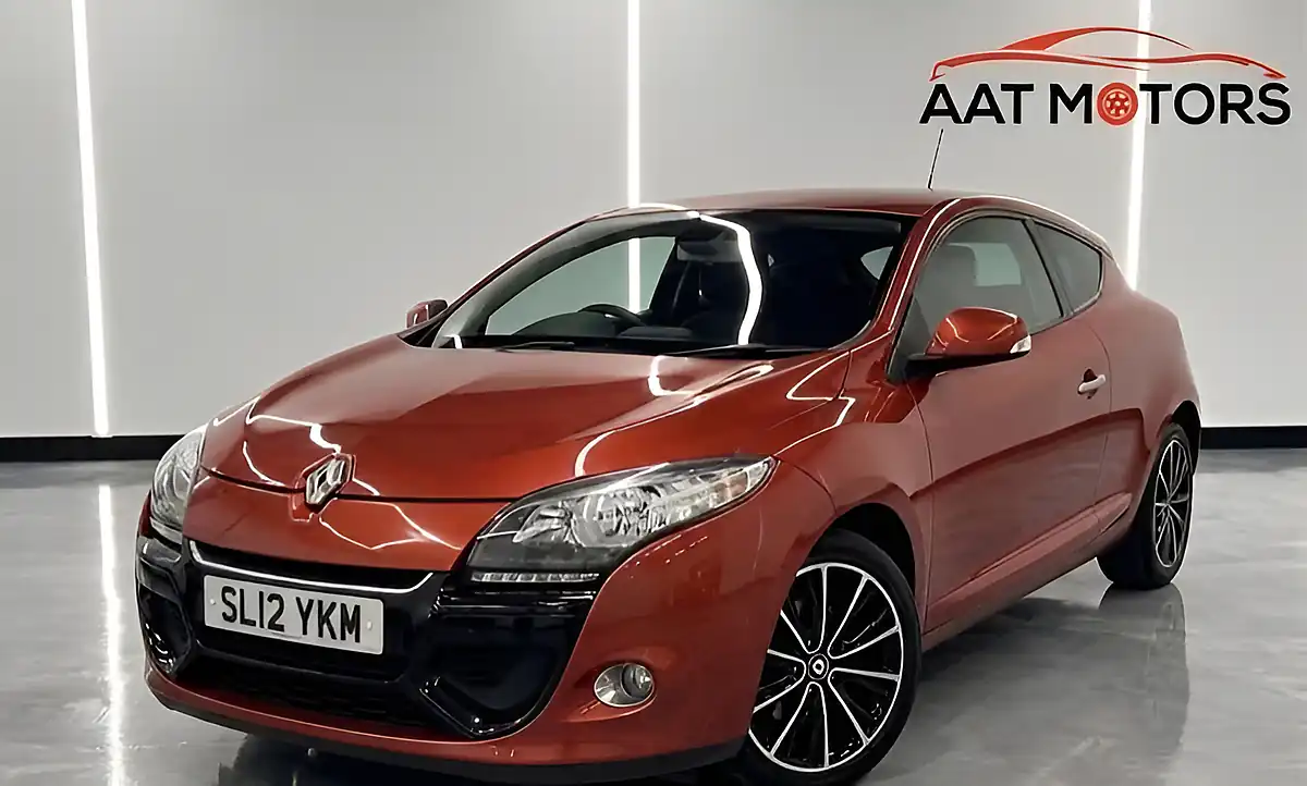 Used 2012 Renault Megane Dynamique Tomtom Orange - Interior and Exterior details 3
