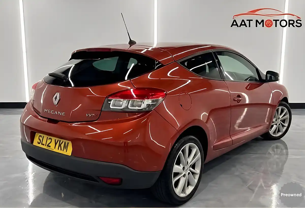 Used 2012 Renault Megane Dynamique Tomtom Orange - Interior and Exterior details 4