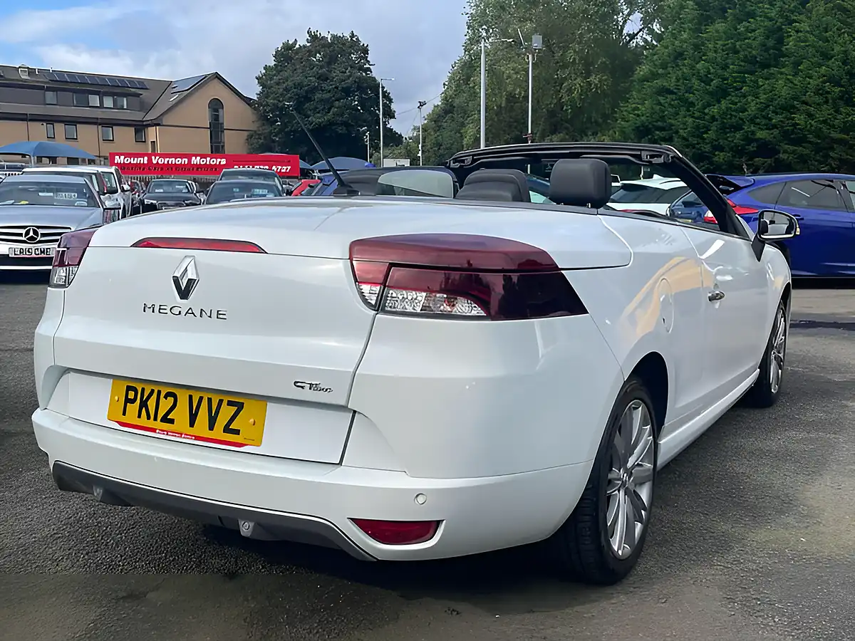 Used 2012 Renault Megane GT Line Tomtom White - Interior and Exterior details 10