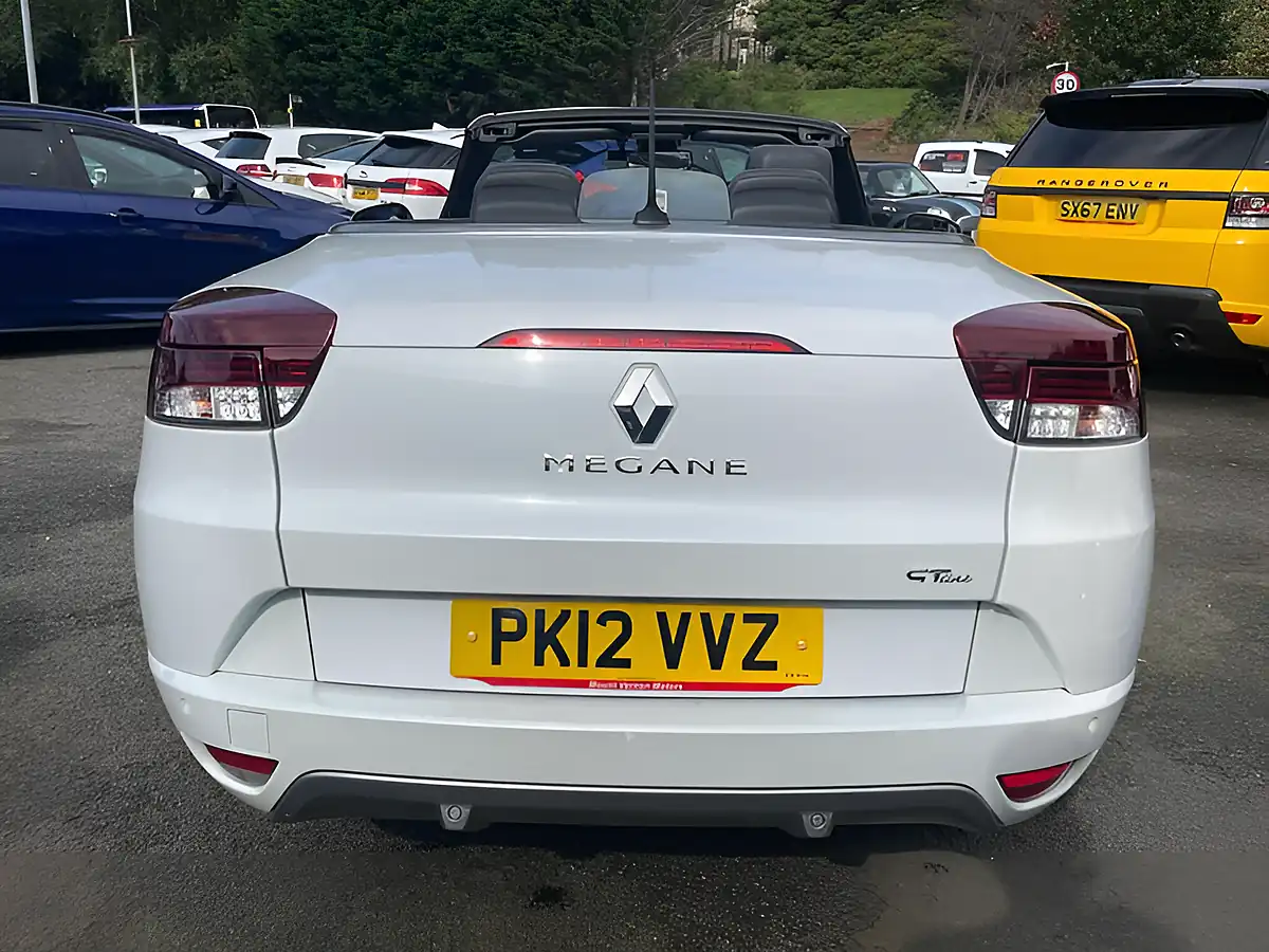 Used 2012 Renault Megane GT Line Tomtom White - Interior and Exterior details 9