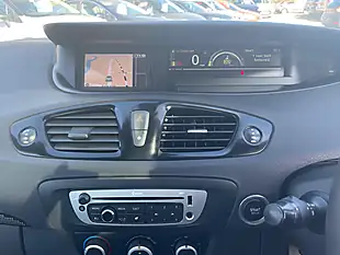 Used 2012 Renault Scenic Dynamique Tomtom Blue - Interior and Exterior details 14