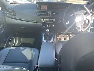 Used 2012 Renault Scenic Dynamique Tomtom Blue - Interior and Exterior details 16