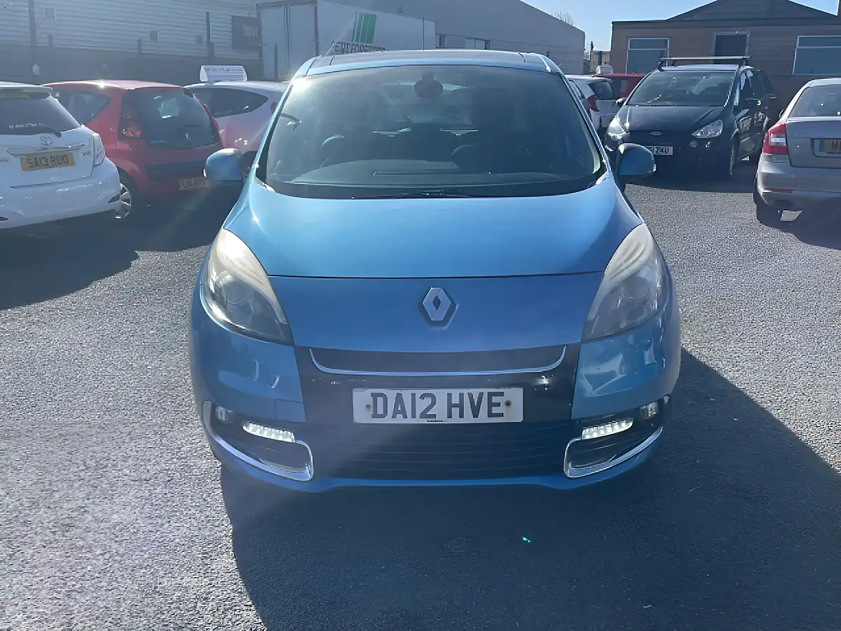 Used 2012 Renault Scenic Dynamique Tomtom Blue - Interior and Exterior details 2