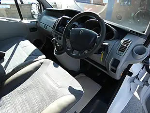 Used 2012 Renault Trafic SL27 Eco L1H1 Swb White - Interior and Exterior details 16