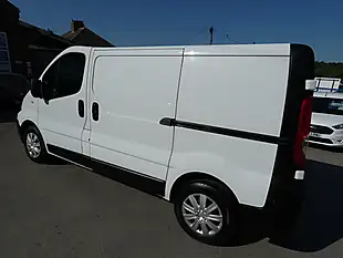 Used 2012 Renault Trafic SL27 Eco L1H1 Swb White - Interior and Exterior details 4