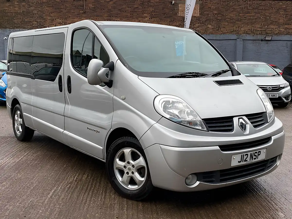 Used 2012 Renault Trafic Sport Silver - Front View