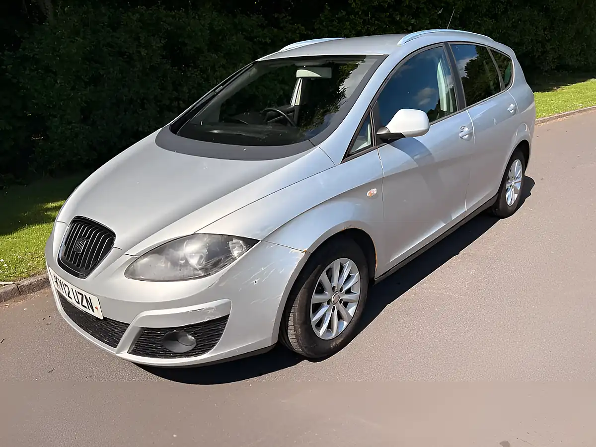 Used 2012 SEAT Altea Xl Se Silver - Front View