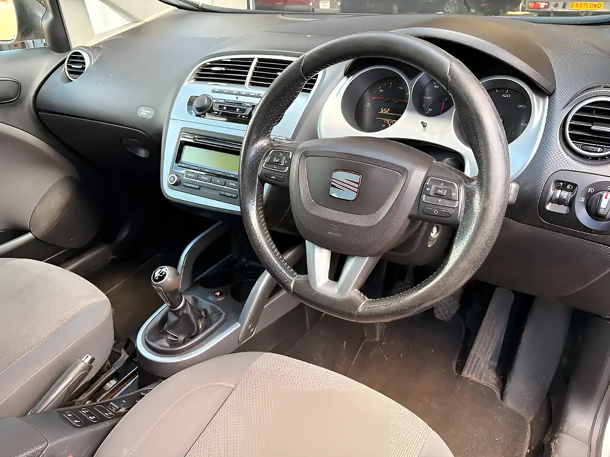 Used 2012 SEAT Altea Xl Se Silver - Interior and Exterior details 10