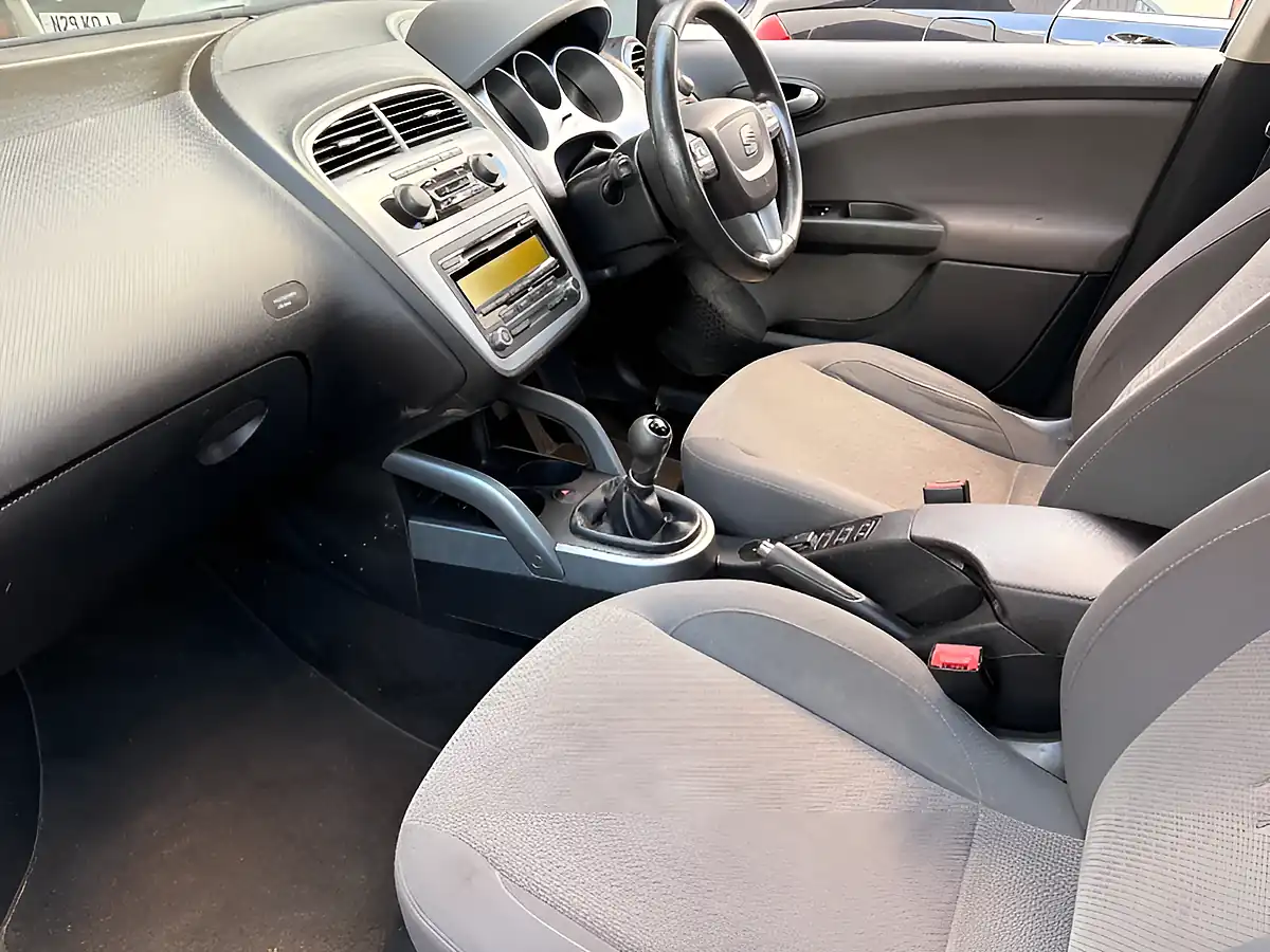 Used 2012 SEAT Altea Xl Se Silver - Interior and Exterior details 13