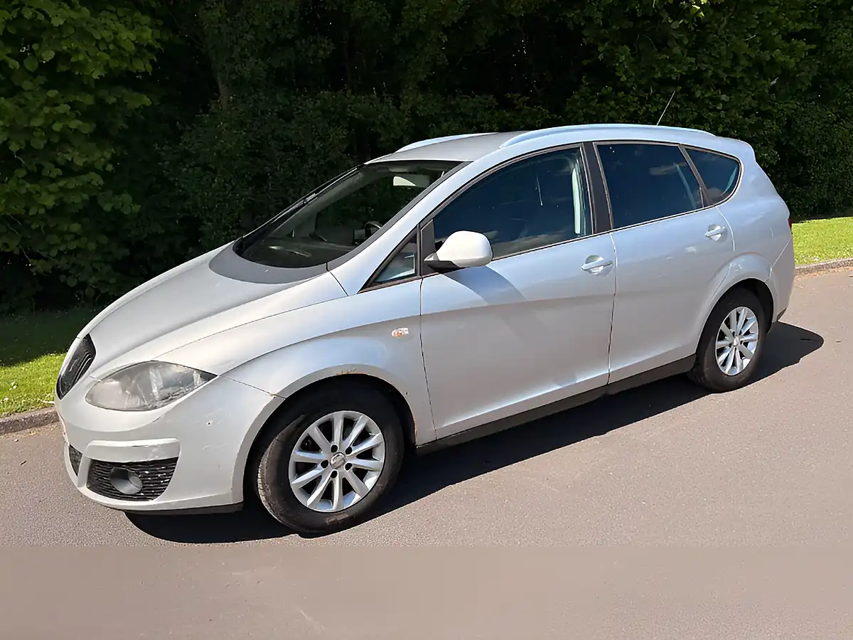 Used 2012 SEAT Altea Xl Se Silver - Interior and Exterior details 2