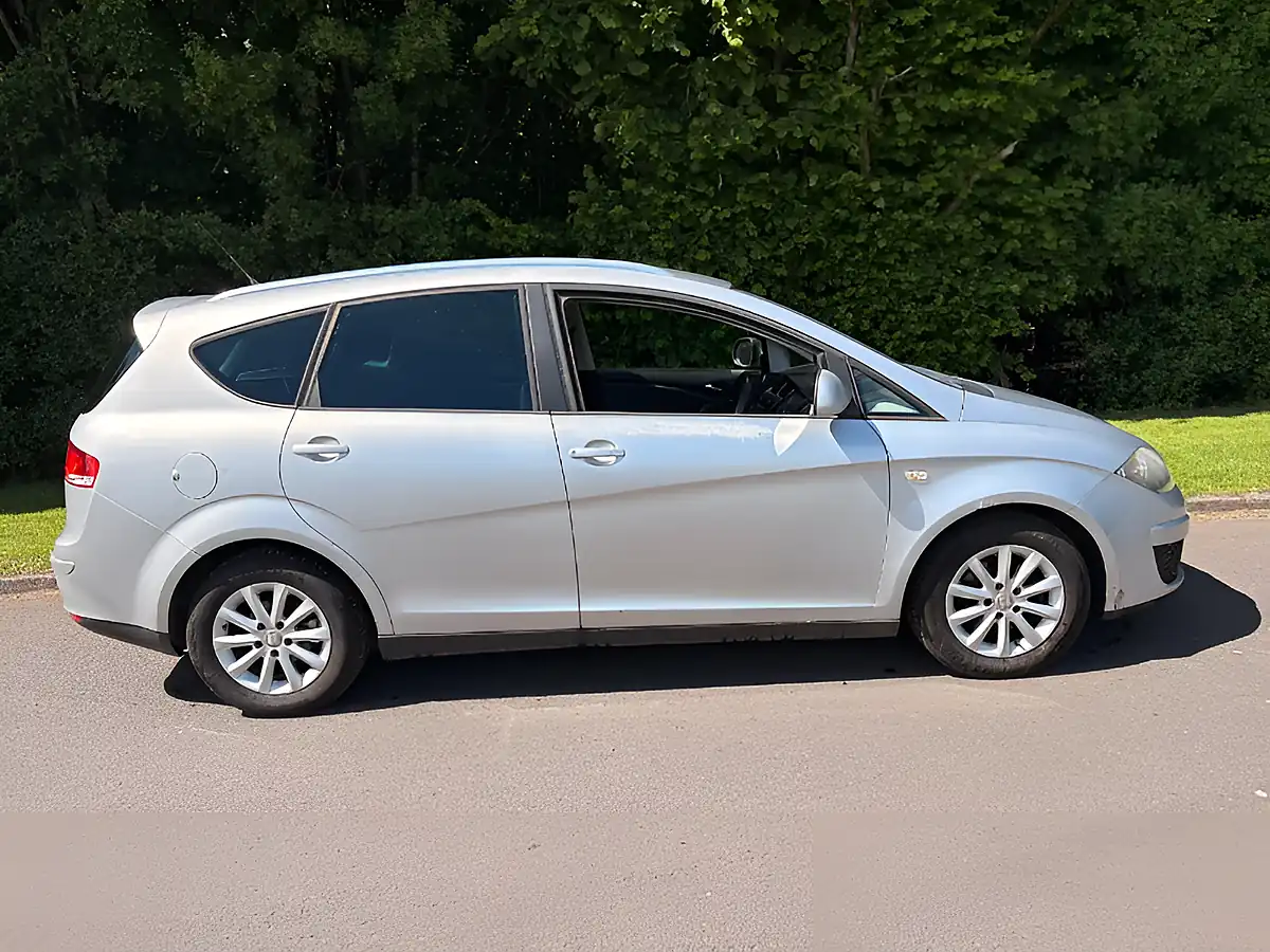 Used 2012 SEAT Altea Xl Se Silver - Interior and Exterior details 6