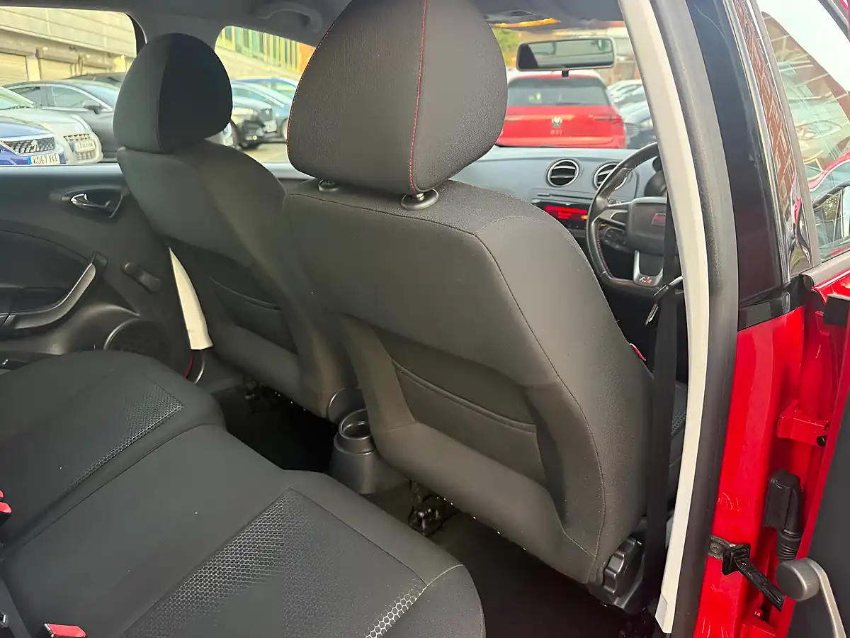 Used 2012 SEAT Ibiza Fr Red - Interior and Exterior details 14