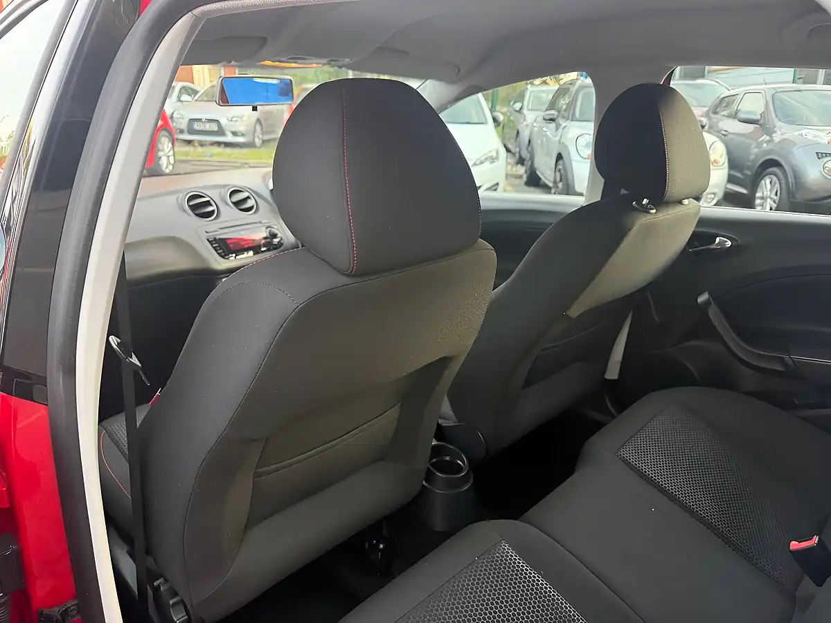 Used 2012 SEAT Ibiza Fr Red - Interior and Exterior details 15