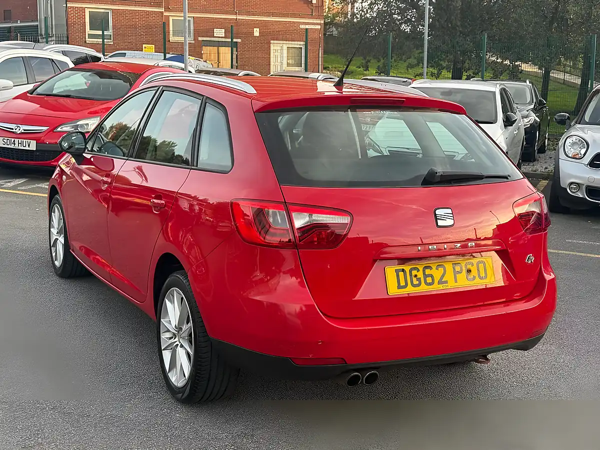 Used 2012 SEAT Ibiza Fr Red - Interior and Exterior details 4