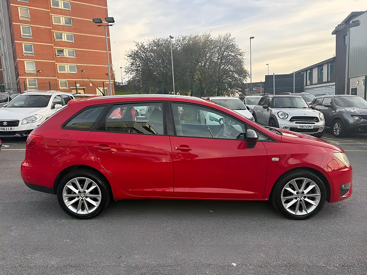 Used 2012 SEAT Ibiza Fr Red - Interior and Exterior details 8