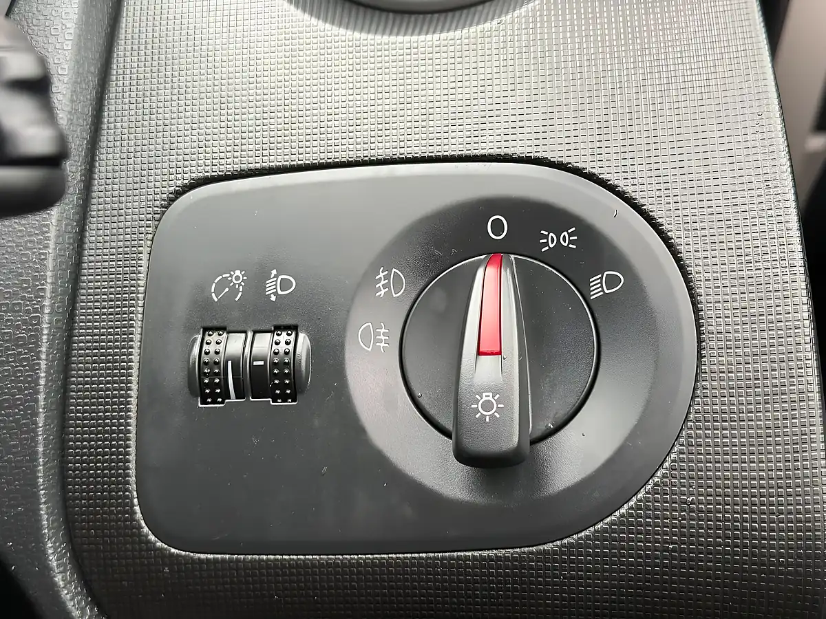 Used 2012 SEAT Ibiza Fr White - Interior and Exterior details 18