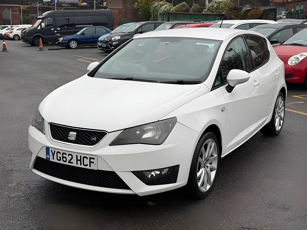 Used 2012 SEAT Ibiza Fr White - Interior and Exterior details 4