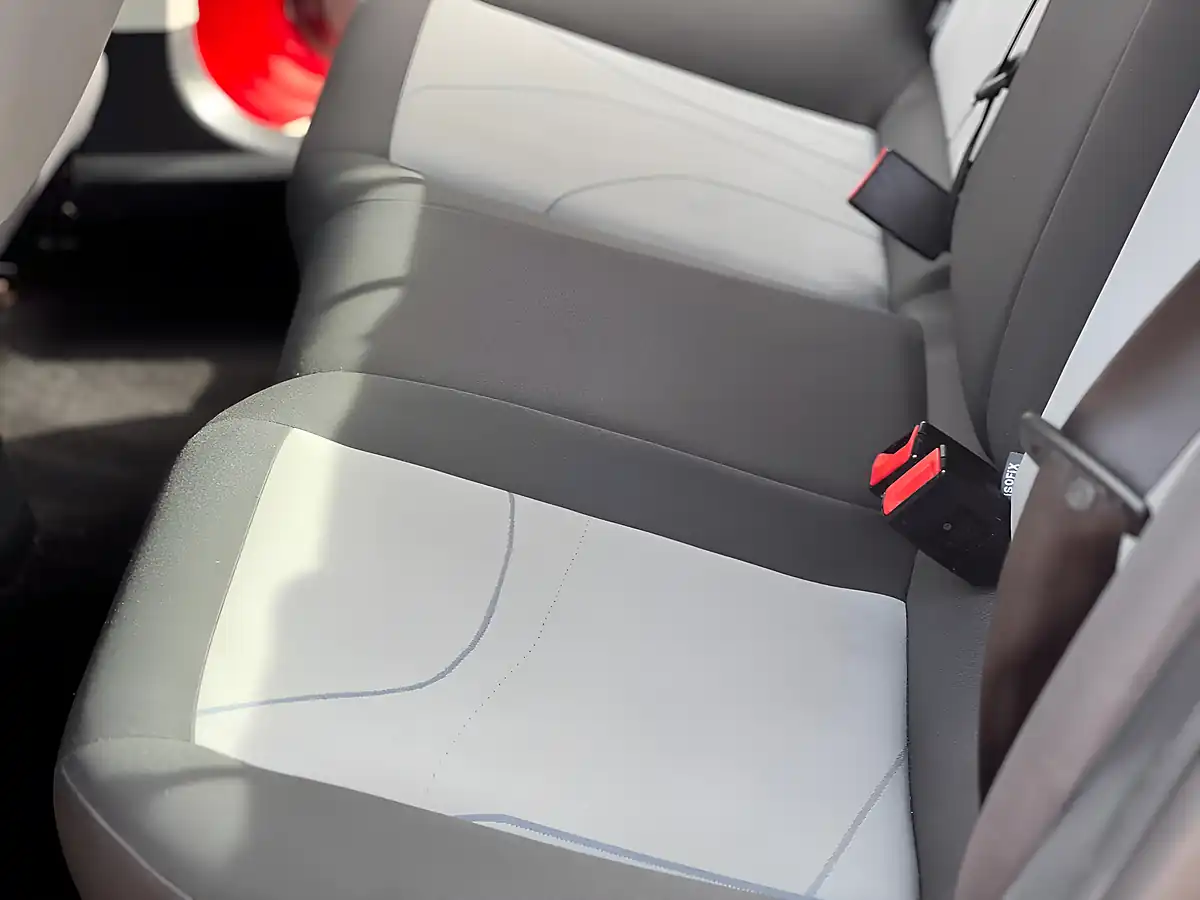 Used 2012 SEAT Ibiza S Red - Interior and Exterior details 11