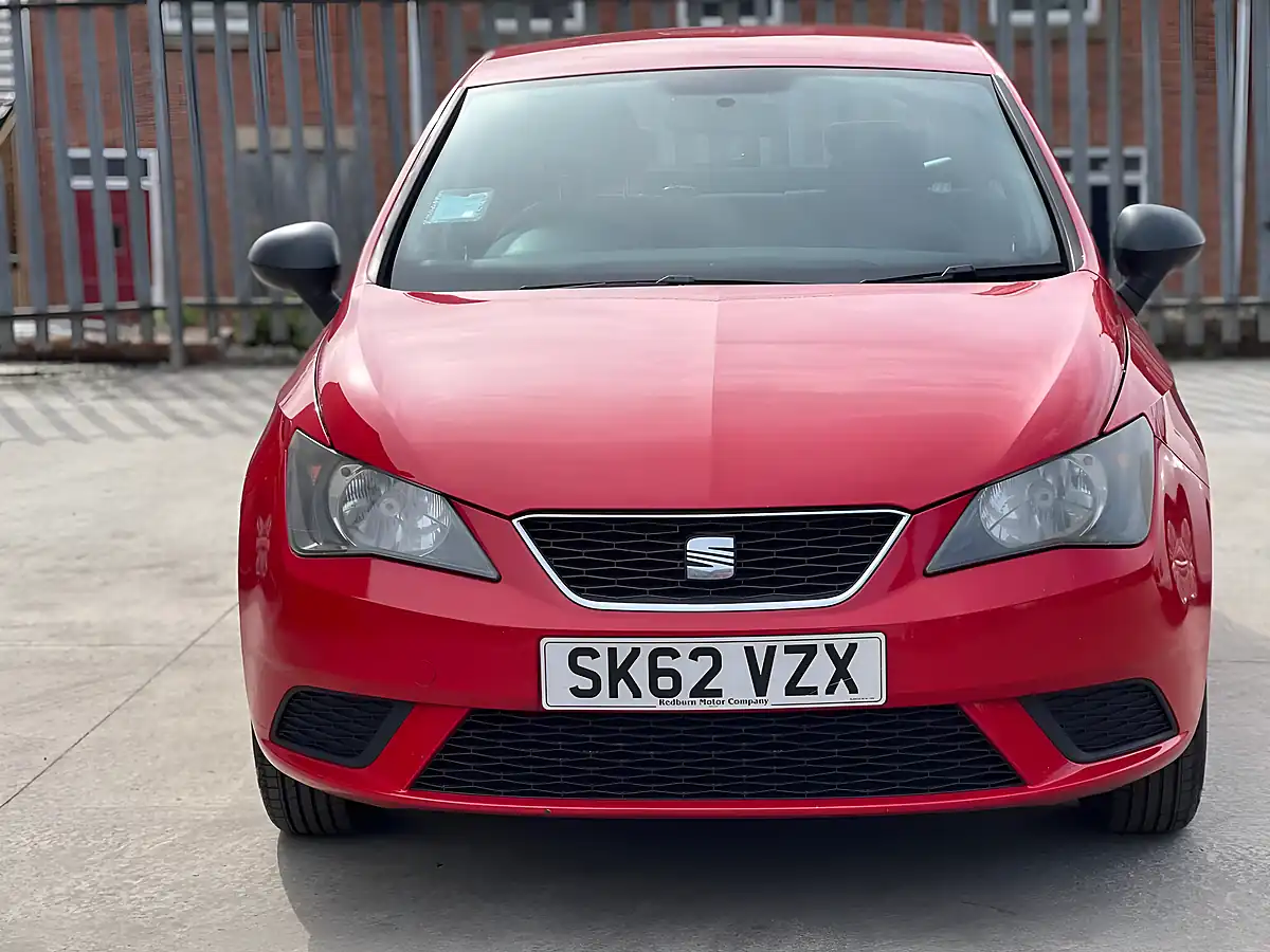Used 2012 SEAT Ibiza S Red - Interior and Exterior details 3