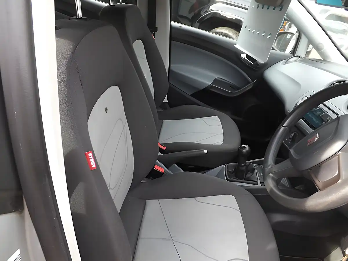Used 2012 SEAT Ibiza S Silver - Interior and Exterior details 10