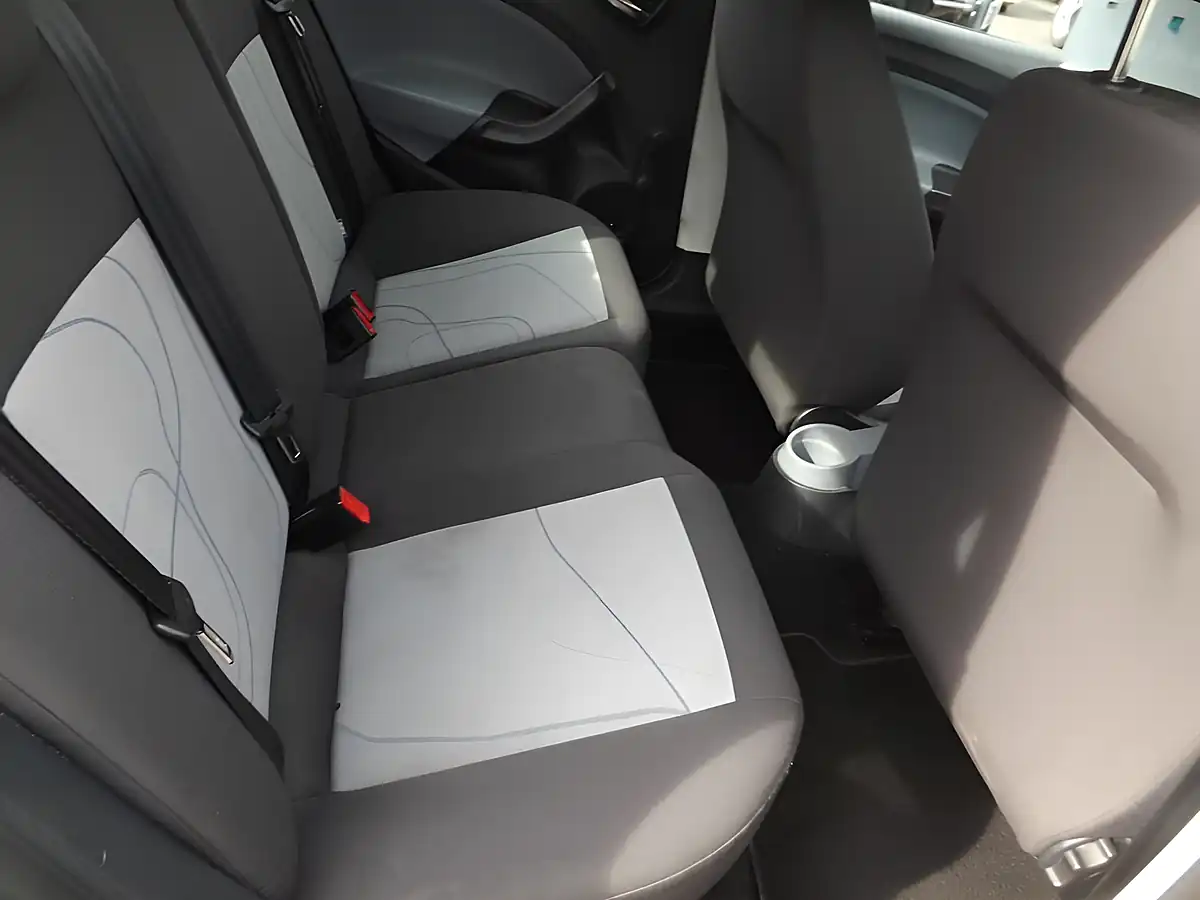 Used 2012 SEAT Ibiza S Silver - Interior and Exterior details 8