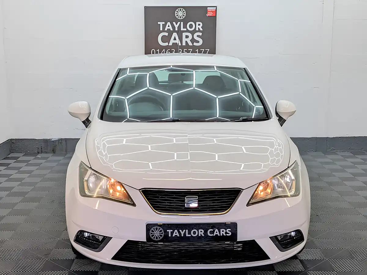 Used 2012 SEAT Ibiza Se White - Interior and Exterior details 2