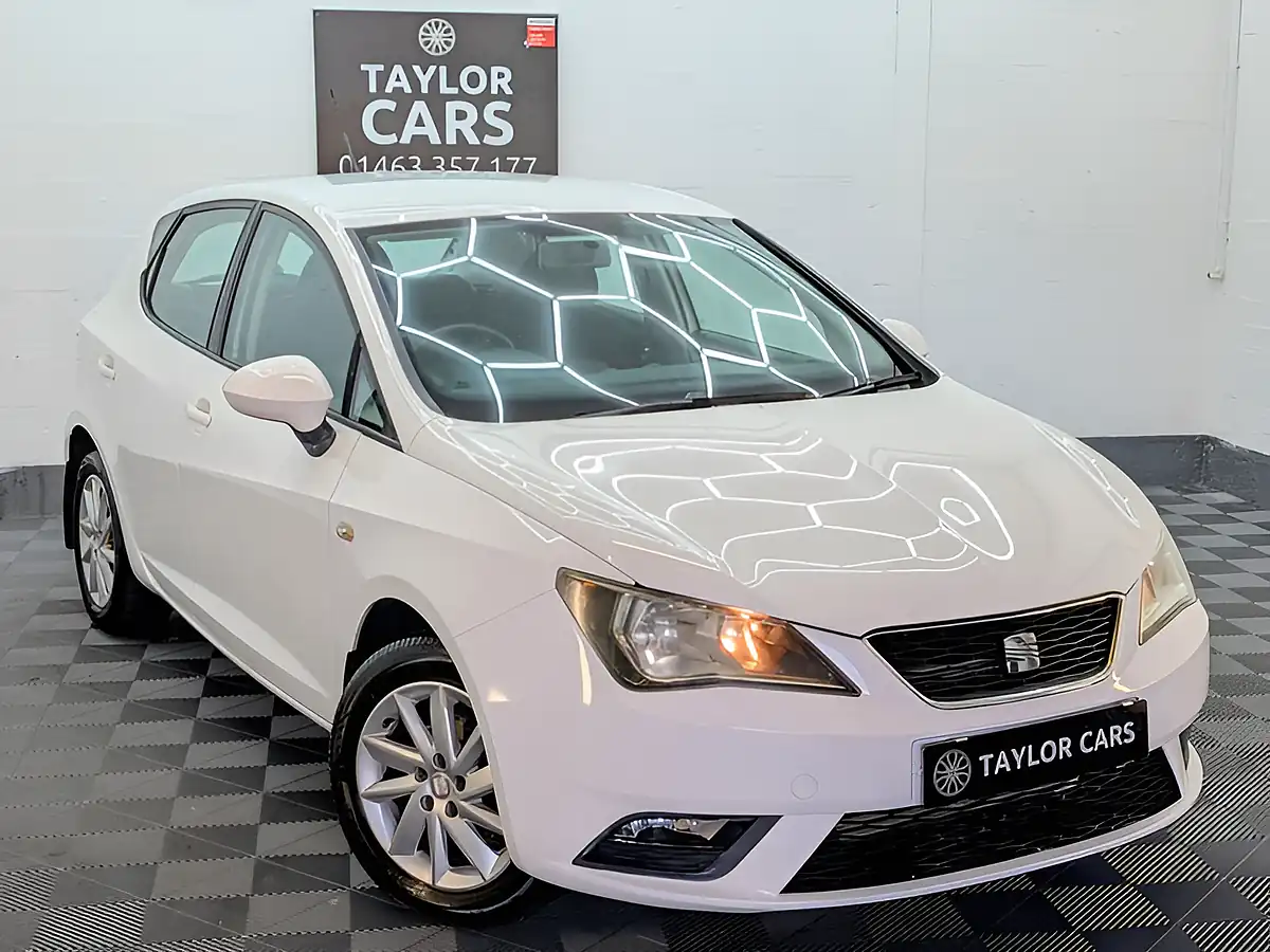 Used 2012 SEAT Ibiza Se White - Interior and Exterior details 3