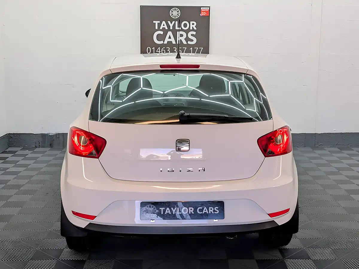 Used 2012 SEAT Ibiza Se White - Interior and Exterior details 6