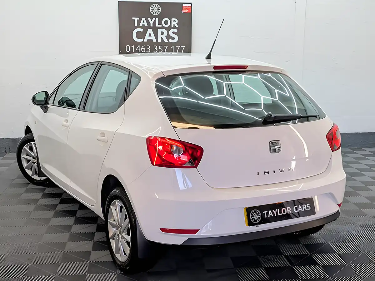 Used 2012 SEAT Ibiza Se White - Interior and Exterior details 7