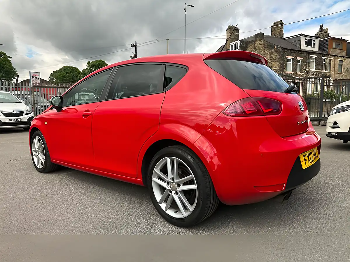 Used 2012 SEAT Leon Fr Red - Interior and Exterior details 12