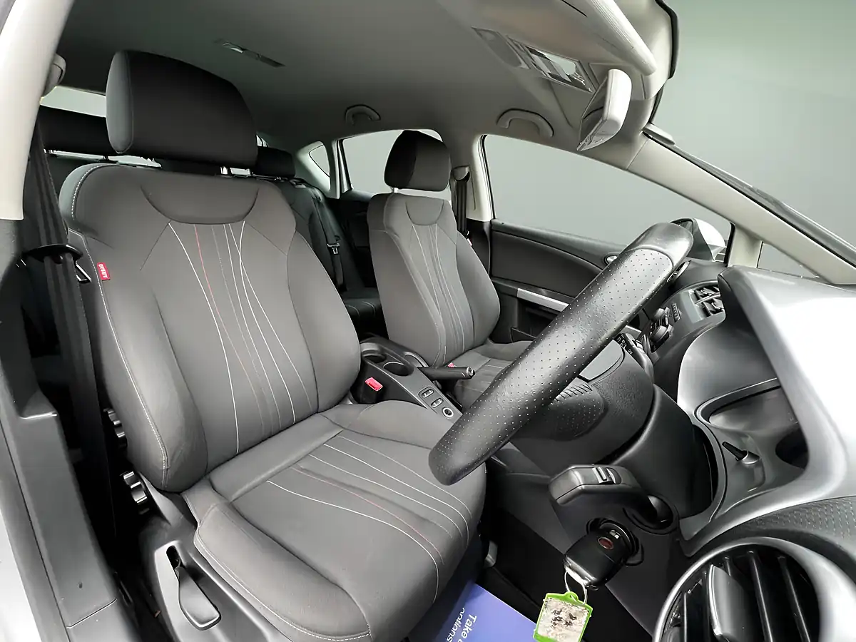 Used 2012 SEAT Leon Se Copa Silver - Interior and Exterior details 14