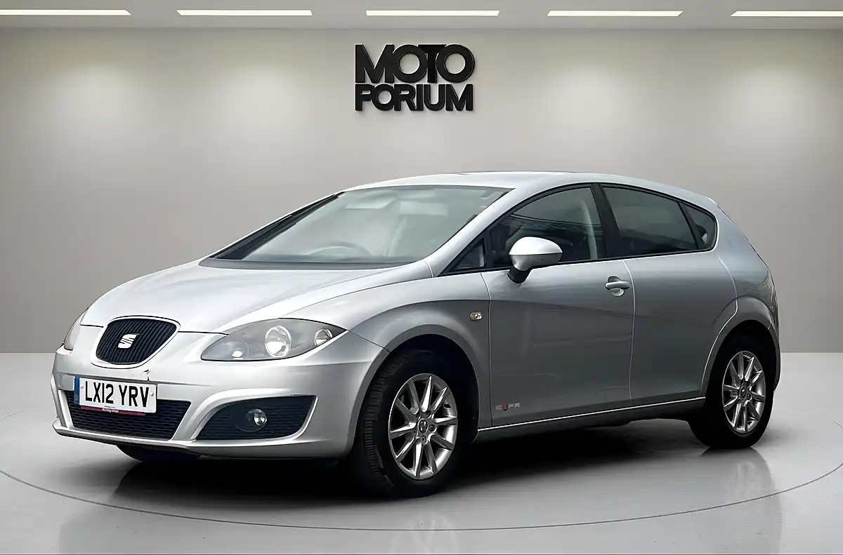 Used 2012 SEAT Leon Se Copa Silver - Interior and Exterior details 3