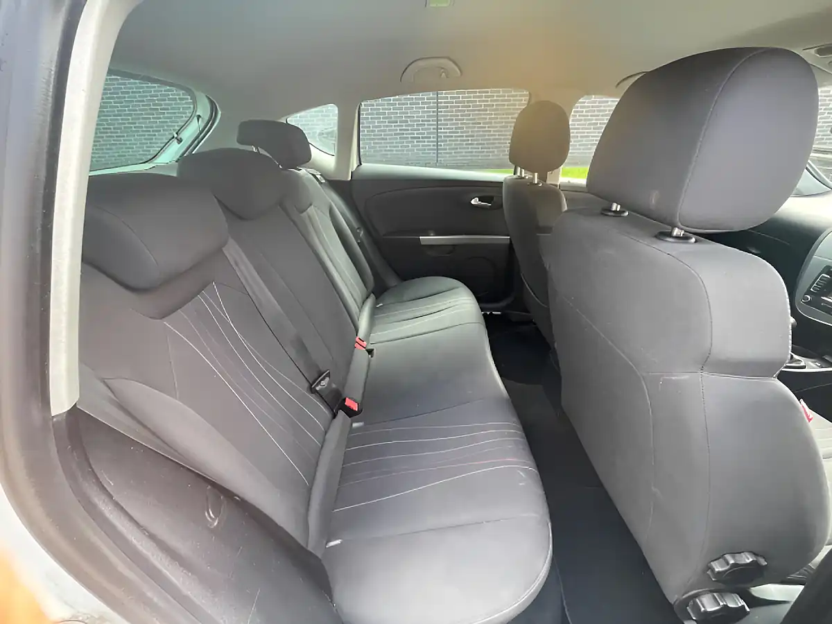 Used 2012 SEAT Leon Se Copa White - Interior and Exterior details 13