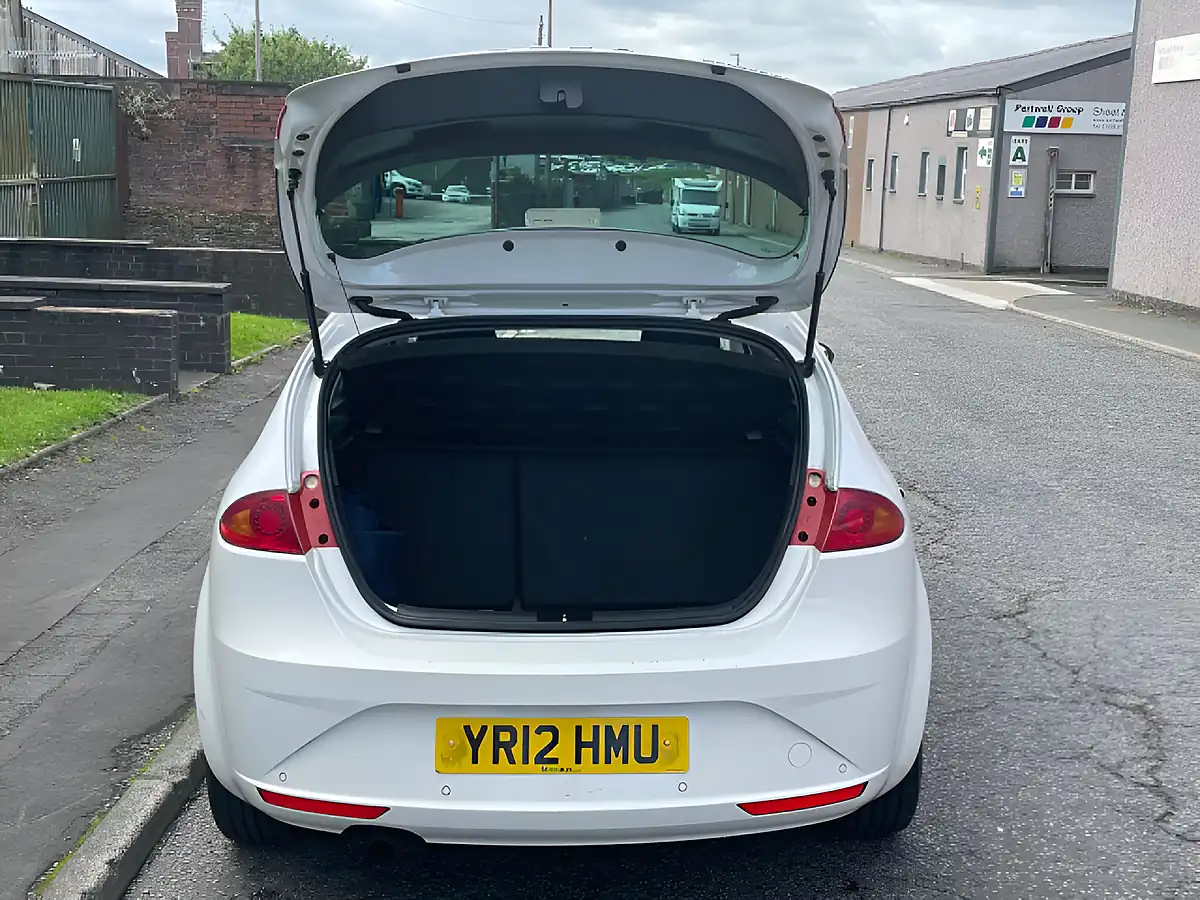 Used 2012 SEAT Leon Se Copa White - Interior and Exterior details 9