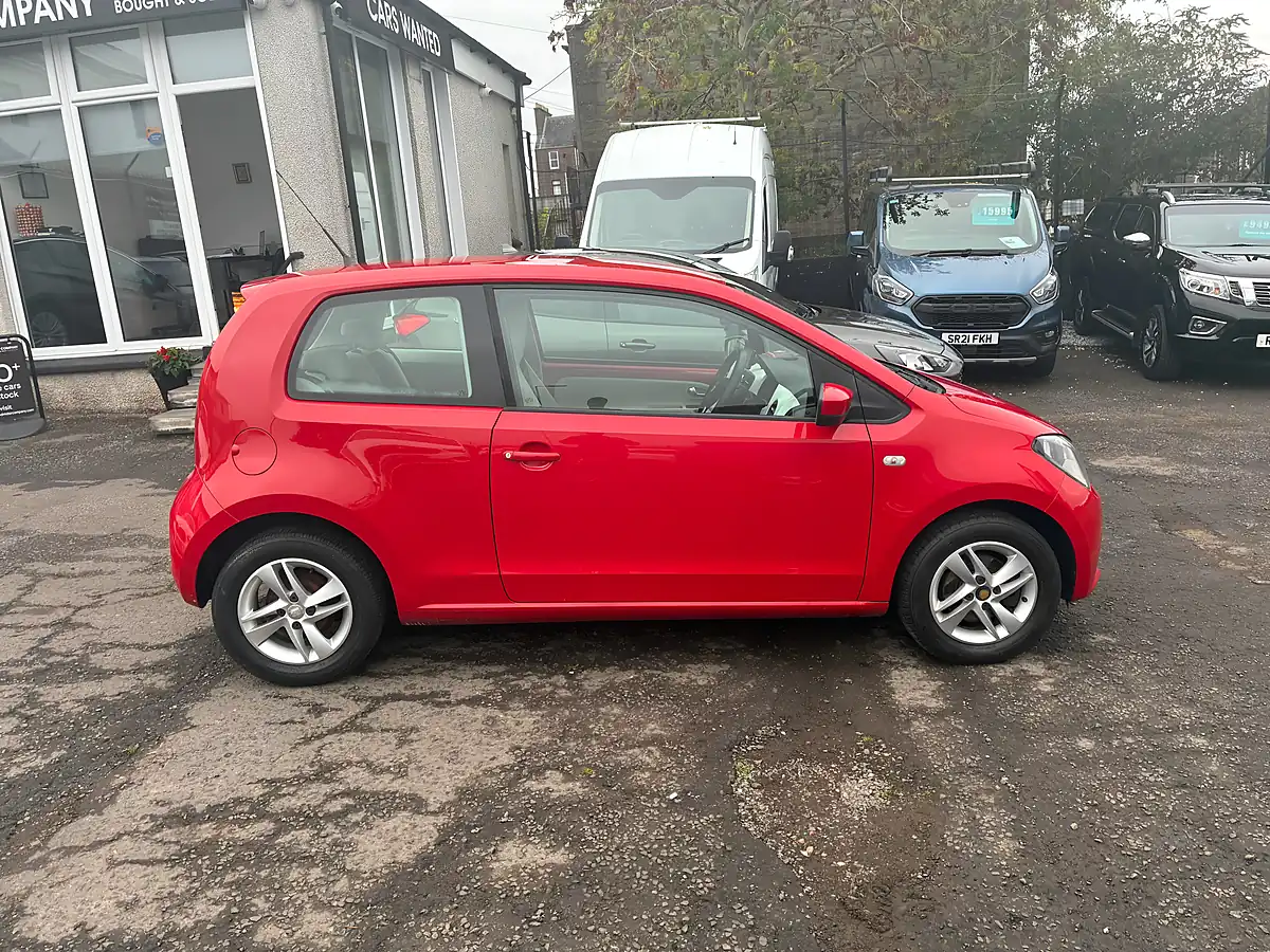 Used 2012 SEAT Mii Se Red - Interior and Exterior details 2