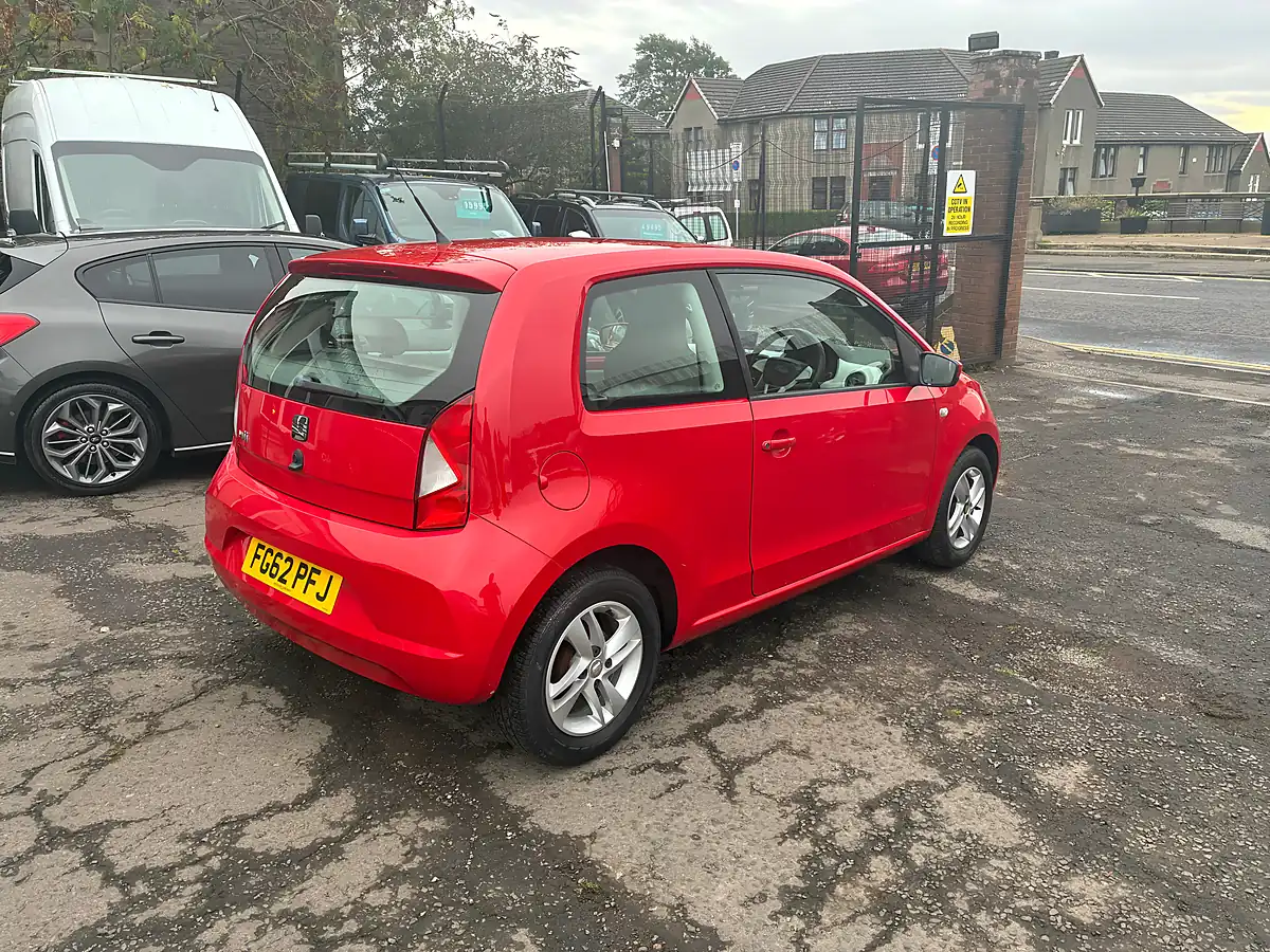 Used 2012 SEAT Mii Se Red - Interior and Exterior details 3