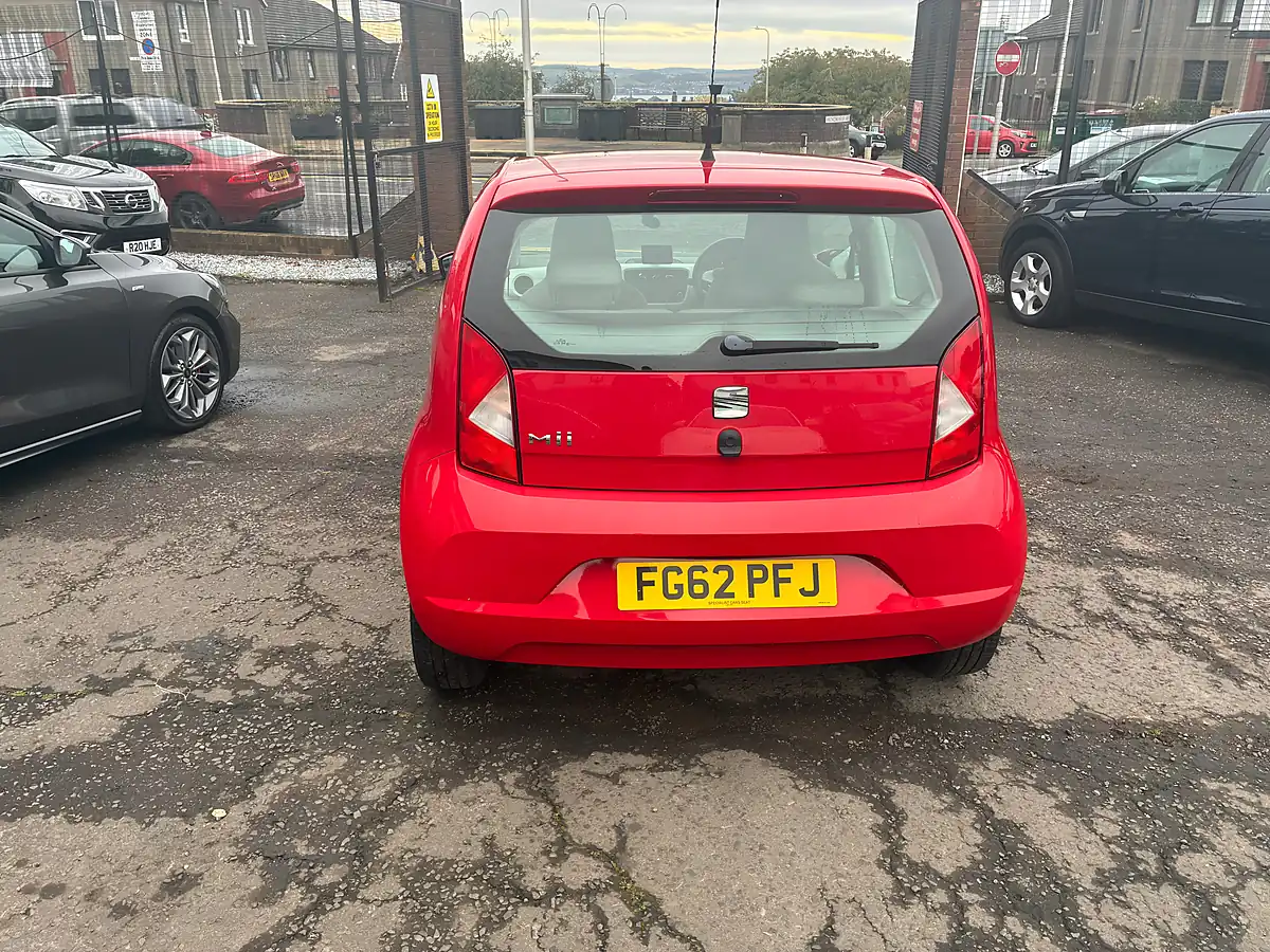 Used 2012 SEAT Mii Se Red - Interior and Exterior details 4