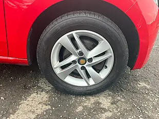 Used 2012 SEAT Mii Se Red - Interior and Exterior details 9