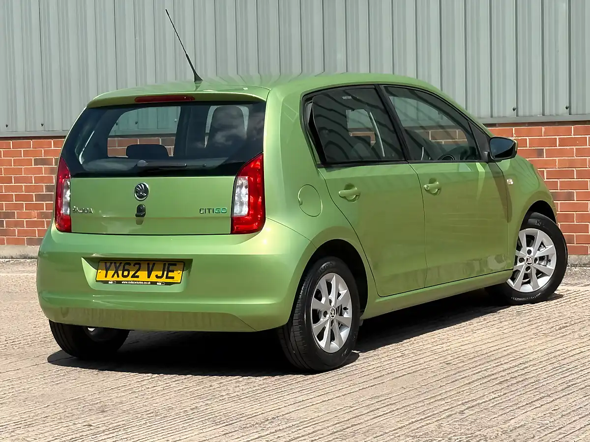 Used 2012 Skoda Citigo Elegance Green - Interior and Exterior details 11