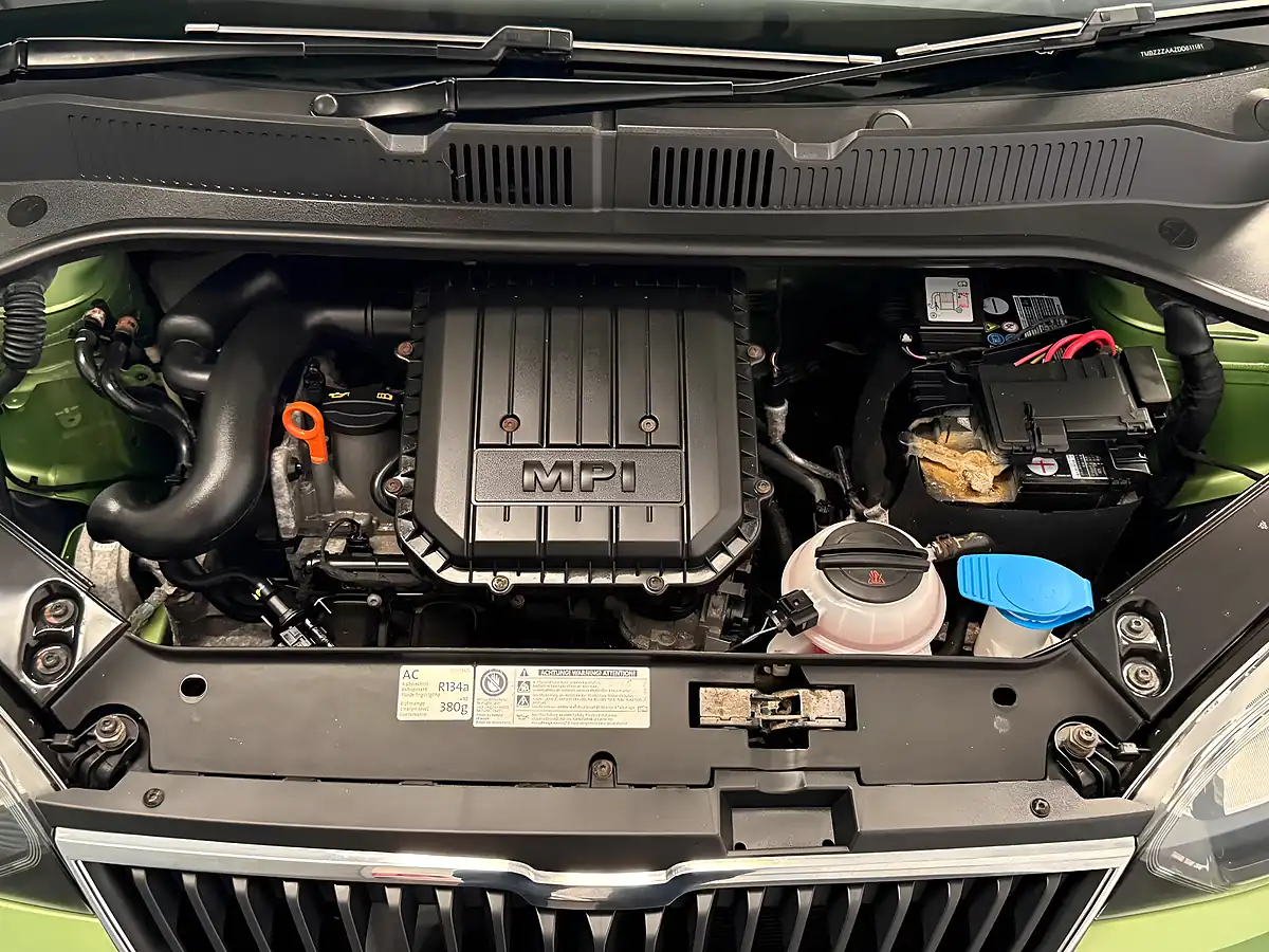 Used 2012 Skoda Citigo Elegance Green - Interior and Exterior details 14