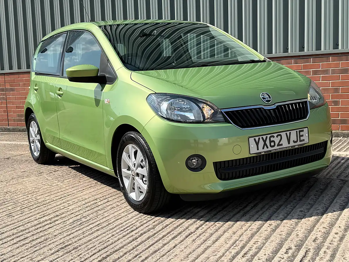 Used 2012 Skoda Citigo Elegance Green - Interior and Exterior details 6